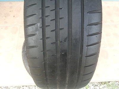 ขายยาง225/40/18 ปี 12 CONTI 1 คู่