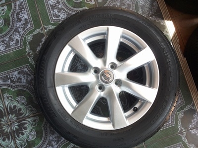 ขายล้อแม็กNISSAN ALMERA VL (TOP)ยางปี13 BRIDGESTONE 4 ล้อ