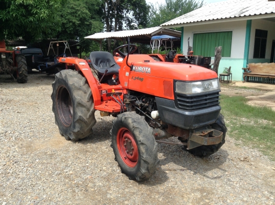 ขายครับ  Kubota L3408 สภาพสวยๆครับ 34 แรง สองเพลา เพาเวอร์