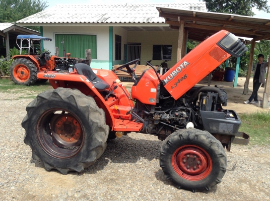 ขายครับ  Kubota L3408 สภาพสวยๆครับ 34 แรง สองเพลา เพาเวอร์
