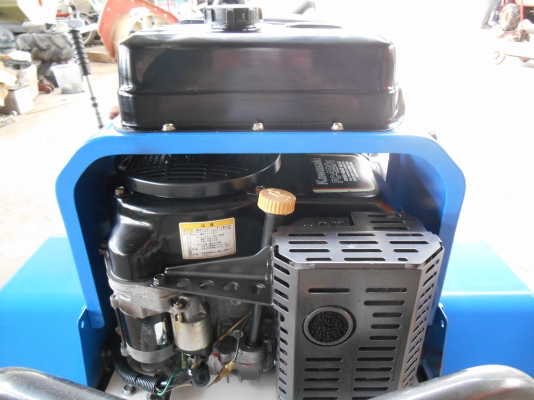 ขายรถตัดหญ้า OREC RM90V 11แรง พร้อมใช้งาน ขายรถตัดหญ้า OREC RM90V 11แรง พร้อมใช้งาน