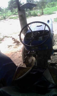 รถแทรคเตอร์ อิเซกิ TS2510 2WD 25HPแถมผานหลัง