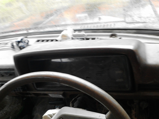 ขายรถกระบะนิสสันเครื่อง td25 28,000 บาท ขายรถกระบะนิสสันเครื่อง td25 28,000 บาท