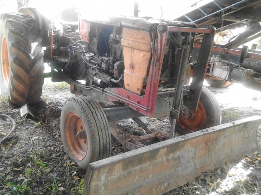 ขายด่วนรถไถเฟียส    70แรง  ราคา160,000  บาท