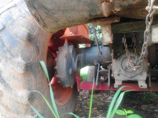 ขายด่วนรถไถเฟียส    70แรง  ราคา160,000  บาท