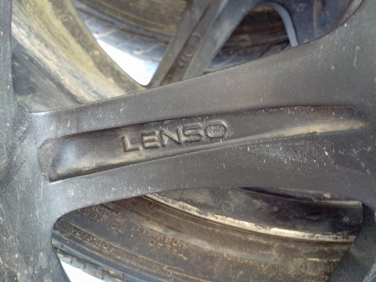 ขายล้อ LENSO17 off35 กว้าง7นิ้ว 4รู100 -114.3 ขายล้อ LENSO17 off35 กว้าง7นิ้ว 4รู100 -114.3