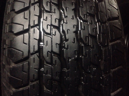 ขาย ยาง 245-70-16 ปี15 เนียนๆ