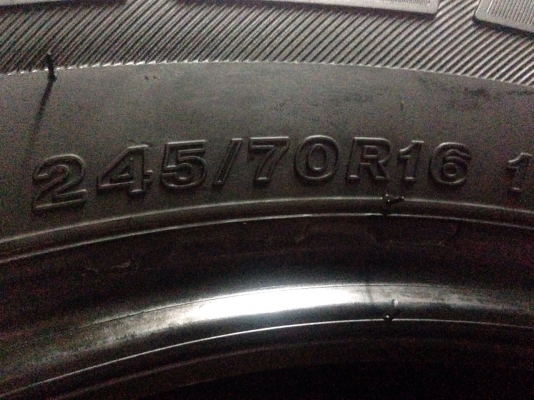 ขาย ยาง 245-70-16 ปี15 เนียนๆ