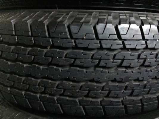 ขาย ยาง 245-70-16 ปี15 เนียนๆ