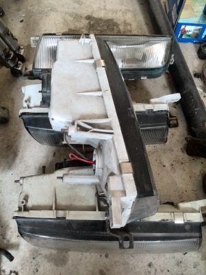 ขายไฟหน้า USA.A31ทั้งหมดเลย2คู่2000 ขายเป็นอะไหล่ครับ