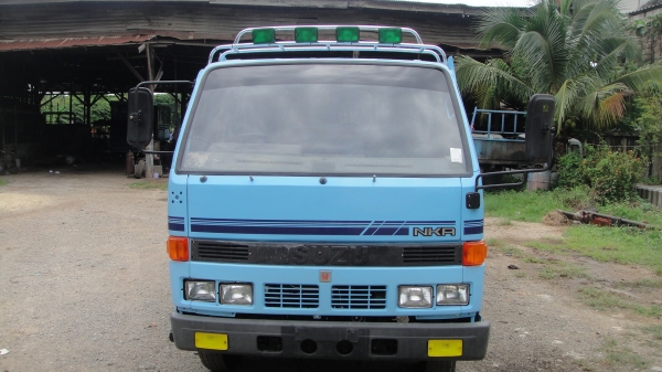 ISUZU NKR รถห้างแท้มีหูช้าง NKR58LU5 ดาวน์65000