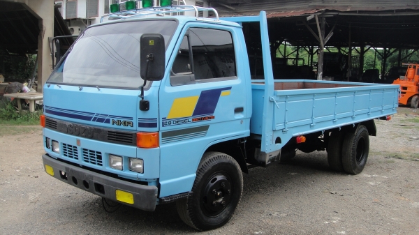 ISUZU NKR รถห้างแท้มีหูช้าง NKR58LU5 ดาวน์65000