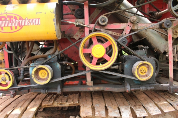 ขายรถเกี่ยวข้าว KM ศักดิ์พัฒนา ขายรถเกี่ยวข้าว KM ศักดิ์พัฒนา