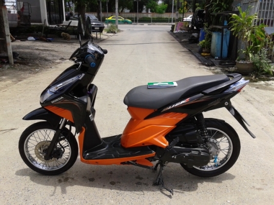 ขายด่วน HONDA Click i ราคา 22000 บาท รถสวยสภาพดี รถเดิมๆ เครื่องเดิมๆ เอกสารครบพร้อมชุดโอน ภาษี พรบ.ยังไม่ขาด สนใจโทร 089-8859869 เดช *** ยินดีรับบัตรเครดิตทุกธนาคาร ***