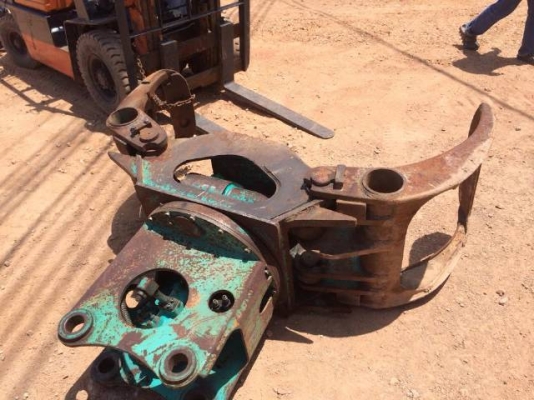 ขายปากคีบเหล็ก หมุนได้ซ้าย ขวา 360 องศา ใช้กับ รถขุด PC 120 นำเข้าจากญี่ปุ่น ติดต่อ 081-2990958/089-8368497 (เจ้าของขายเอง) ขายปากคีบเหล็ก หมุนได้ซ้าย ขวา 360 องศา ใช้กับ รถขุด PC 120 นำเข้าจากญี่ปุ่น ติดต่อ 081-2990958/089-8368497 (เจ้าของขายเอง)