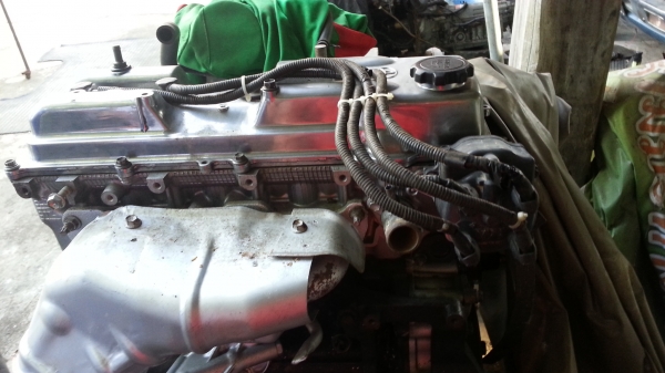 ขายเครื่องยนต์ 2L มีเลข และ 3RZ