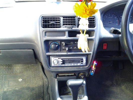 ขายครับรถเก๋งติดแก๊สเกียร์ออโต้เครื่องดีมาก0896611700