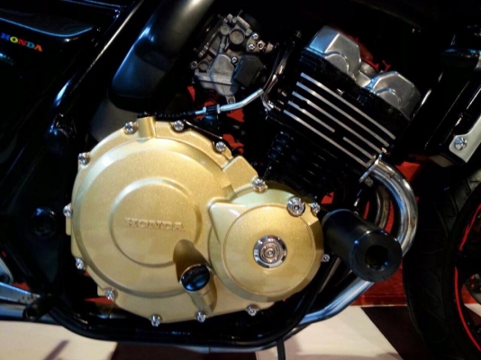 T&amp;T BIKE RAMA2 จัดให้ตามคำขอคับ 74500 ฿ HONDA CB400 VS.S ปี98 แท้ ทะเบียน โอน ภาษี58 คับ ราคานี้ไม่มีมาบ่อยครับ