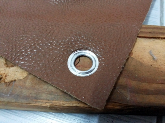 ชุดตอกตาไก่พร้อมตุ๊ดตู่ เอาไว้ตอกทำหูคล้องผ้าใบ มีอุปกรณ์มาให้พร้อมครับ