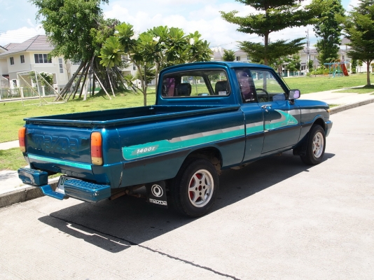 Mazda Familia 1300 แคป 5 เกียร์ Mazda Familia 1300 แคป 5 เกียร์