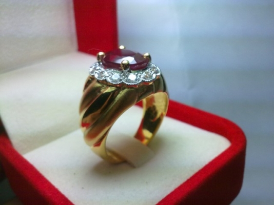 แหวนทับทิมอัฟ