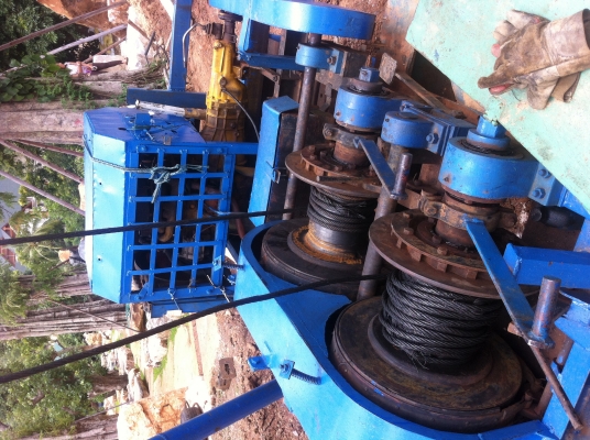 ขายปั้นจั่นตอกเสาเข็มวิน 24 อู่ สิงโต ยาว 11.50 เมตร