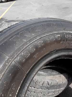 195R14   MICHELIN XCD  ปี2012  มี 3 เส้น   โทร.081-427-3941