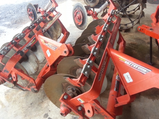 ผานช้างรุ่น DH226E เฮฟวี่พลัส มีมา 2 พวงพวงละ 25000 บาท..สภาพดีเดิมๆ