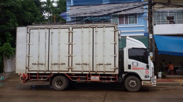 ขายด่วน ISUZU รุ่น NPR150    ปี พ.ย 51