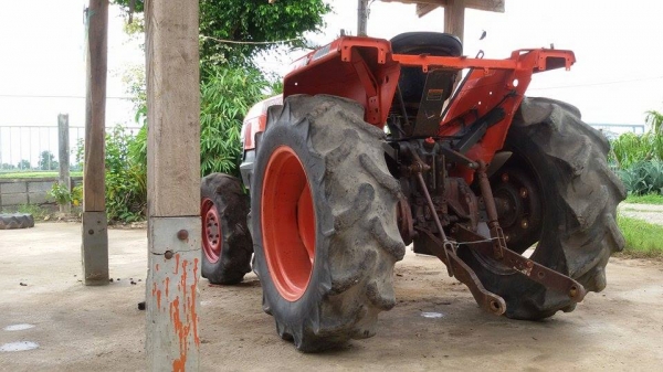ขายครับ Kubota L3408 สภาพสวยๆครับ 34 แรง สองเพลา เพาเวอร์ ครับ