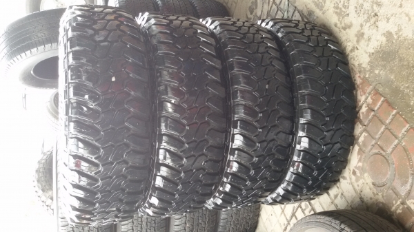 ขายยาง265/75/16ปี12ชุดละ9000