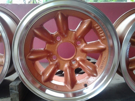 กล้วย enkei 13x7 = 3 ลูก 13x6 = 2 ลูก รวม 5 ลูก