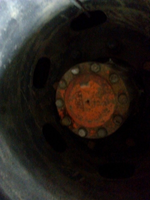 ขายช่วงล่าง3Mสองเพลา สภาพสวย ราคา11000 บาท สนใจติดต่อได้ที่ 087-8488252