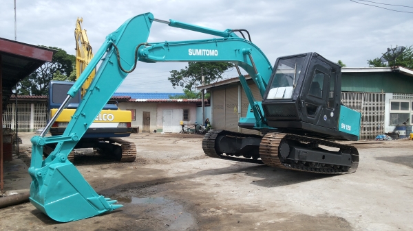 ขายด่วนรถเเม็คโครSUMITOMO SH260 F2 รุ่นSH120F2เทียบเท่าSK120รถสวยพร้อมใช้ยังไม่เคยใช้งานในเมืองไทยเลย ขายด่วนรถเเม็คโครSUMITOMO SH260 F2 รุ่นSH120F2เทียบเท่าSK120รถสวยพร้อมใช้ยังไม่เคยใช้งานในเมืองไทยเลย