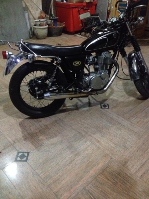 ขาย แลก SR400 ทะเบียนปี2000 ใสปริ๊ง ของแต่งเยอะ