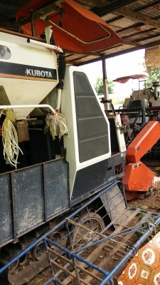 ขายคูโบต้่าdc60plus2คันพร้อมพ่วงลาก759000บาท