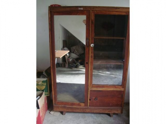 ตู้ไม้สักขายเหมา 5 ใบถูกๆ 12900 ตู้ไม้สักขายเหมา 5 ใบถูกๆ 12900