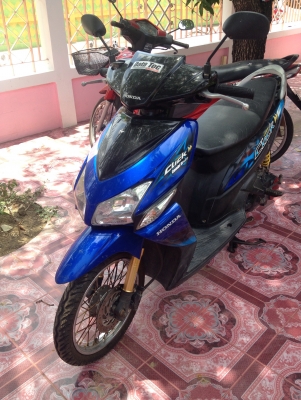 ขาย honda click ตัวแรก พร้อมใช้งาน คอมบายเบรค สภาพเดิมๆ