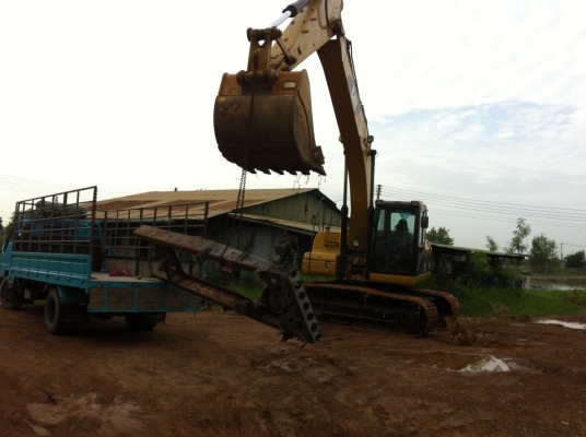 นัดส่งพรุ่งนี้ อ.บางคล้า ขายเล่มทะเบียนหกล้อพร้อมชุดโอนพร้อมคัสซี่-ของแท้แน่นอนครับ ฮีโน่ FE173- คัสซี่ใหญ่  ตามรูป รายละเอียดโทรคุยครับ