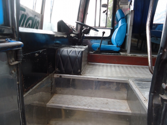 ขายด่วนรถบัสUDเครีองPE6225แรงม้า46ทีนั้งพัดลมครบ