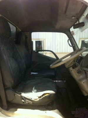 รถฮีโน่ 6 ล้อ ตู้แห้ง 121 แรงม้า. ปี 48 สนใจติดต่อ 081 - 6079515 รถฮีโน่ 6 ล้อ ตู้แห้ง 121 แรงม้า. ปี 48 สนใจติดต่อ 081 - 6079515