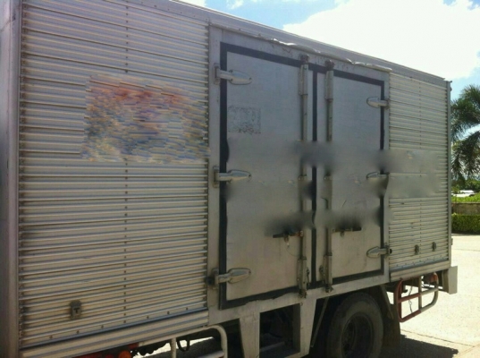 รถฮีโน่ 6 ล้อ ตู้แห้ง 121 แรงม้า. ปี 48 สนใจติดต่อ 081 - 6079515 รถฮีโน่ 6 ล้อ ตู้แห้ง 121 แรงม้า. ปี 48 สนใจติดต่อ 081 - 6079515