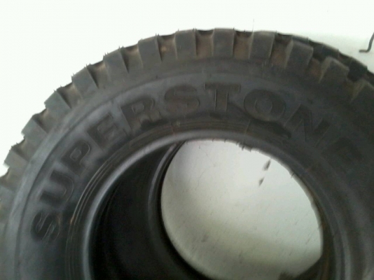 ขายยางรถจิ๊ปใหม่ 4 เส้น ขายยางรถจิ๊ปใหม่ 4 เส้น