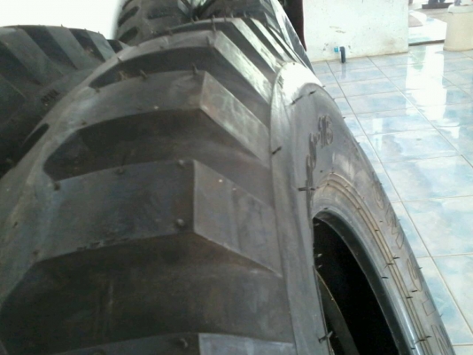 ขายยางรถจิ๊ปใหม่ 4 เส้น ขายยางรถจิ๊ปใหม่ 4 เส้น