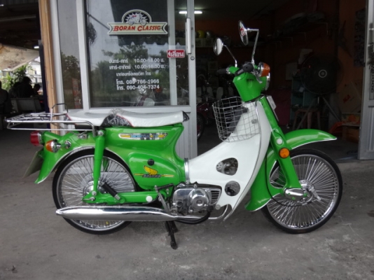 ขายc70สีเขียวตองโกดังรถโบราณมาใหม่สวยๆอีกเครื่องเดิมมีทะเบียนโอนอยู่กทมบางแค(ร้านโบราณคลาสสิคเจ้าเก่า)