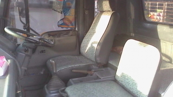 ขายรถบรรทุกหกล้อติดเครน HINO FF1JMKA เครื่อง JO8C-210 แรง ทะเบียนพร้อม