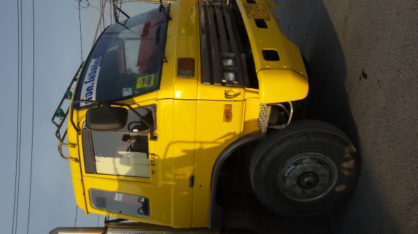 ขายหัวลาก NISSAN 230 แรง  เพลาเดียว 0616294646