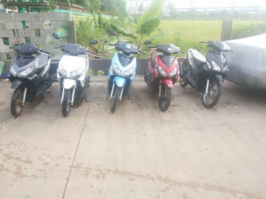 ขายคันละ 9,900 เอกสารพร้อมชุดโอน  เครื่องเดิม งดต่อ รถอยู่บางใหญ่ นนทบุรี สนใจโทร 084-3545593