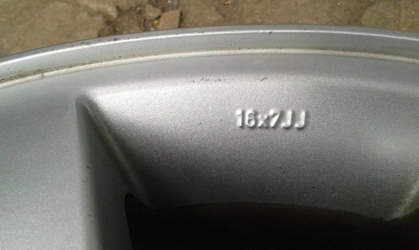 ขายล้อแม็ค ขอบ 16 เพื่อนฝากขายครับ