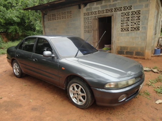 มิตซูบิชิ กาแลนท์ อัลติม่า 2000 cc.ดิส 4 ล้อ ปี94พร้อมโอนโทรถามเจ้าของโดยตรงครับ0898635237รถอยู่ขอนแก่นครับ